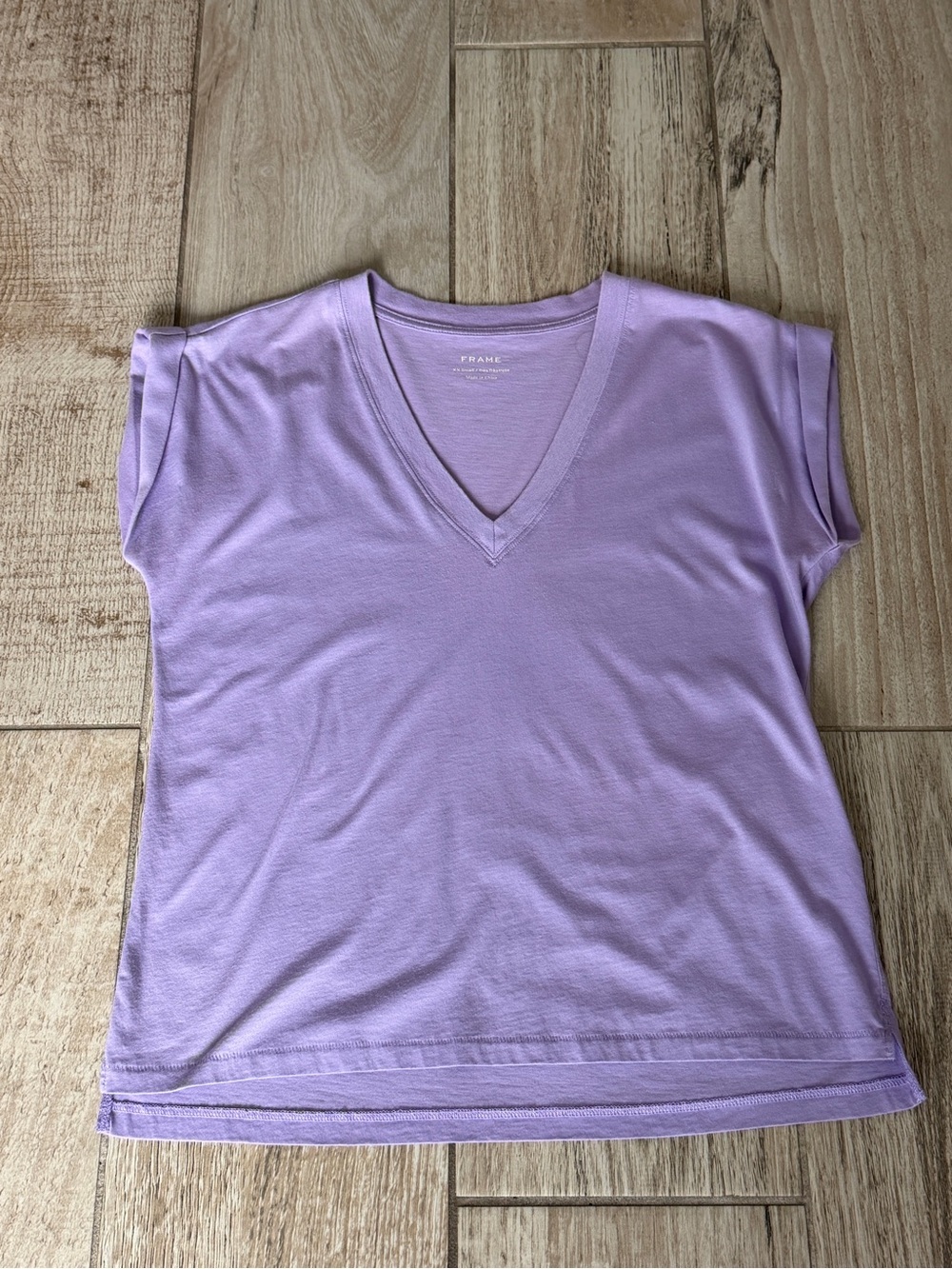 Frame Lilac Easy V Neck Tee XXS